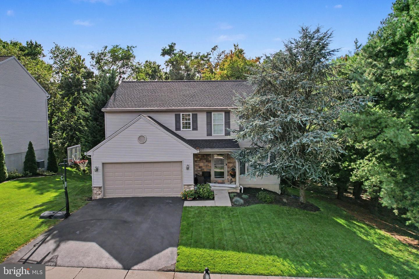 211 Edenderry Way Property Photo 1