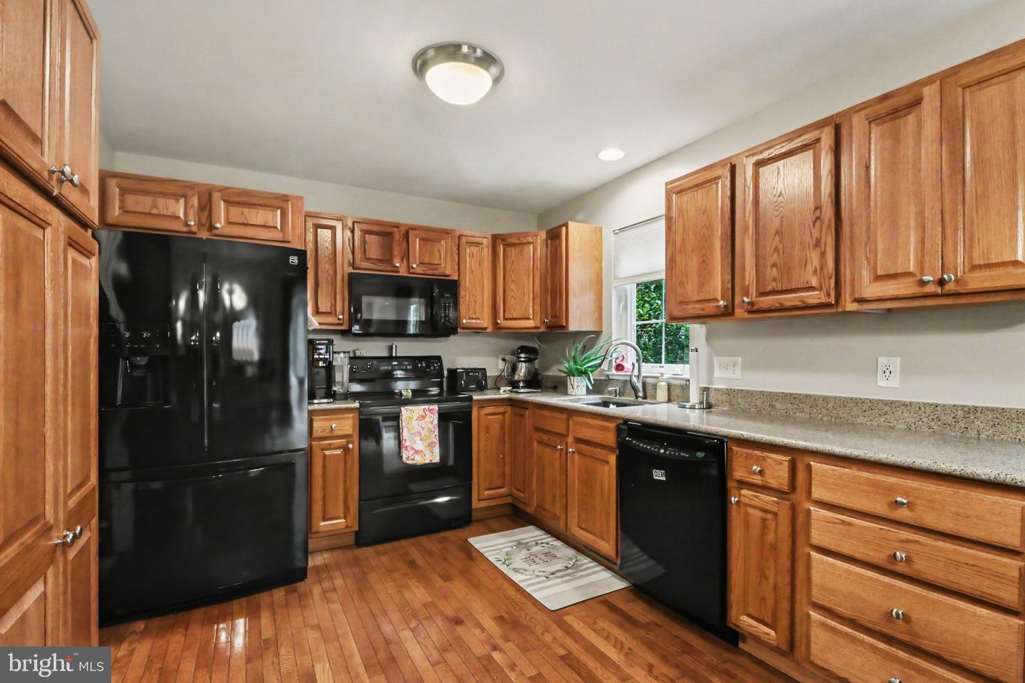 211 Edenderry Way Property Photo 10