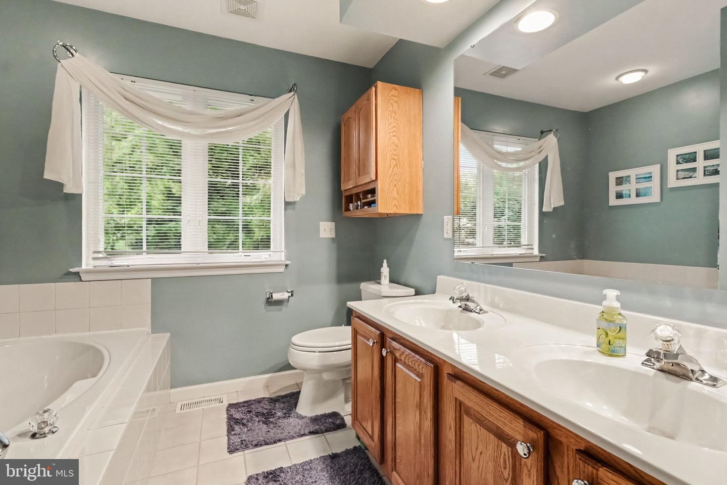 211 Edenderry Way Property Photo 20