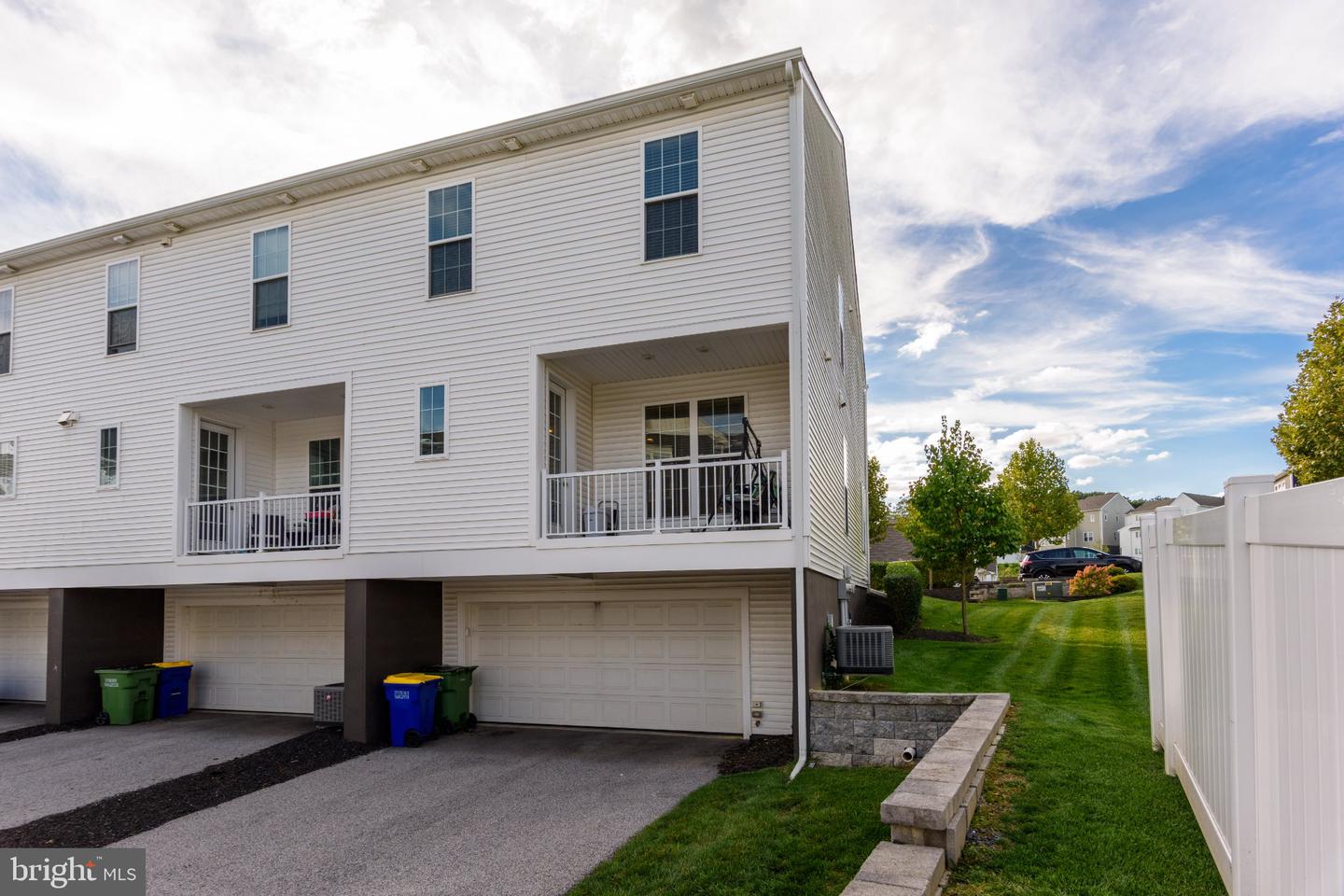 3111 Parade St Property Photo 7