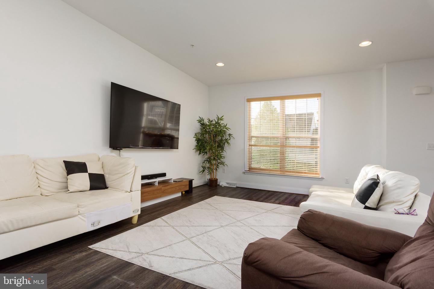 3111 Parade St Property Photo 14