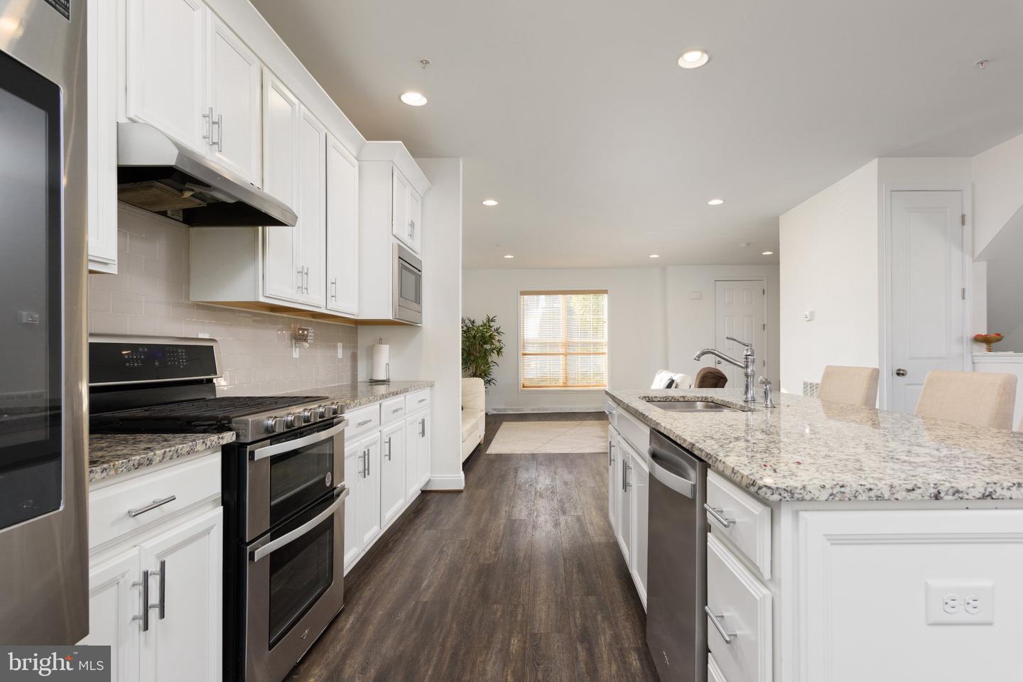 3111 Parade St Property Photo 18