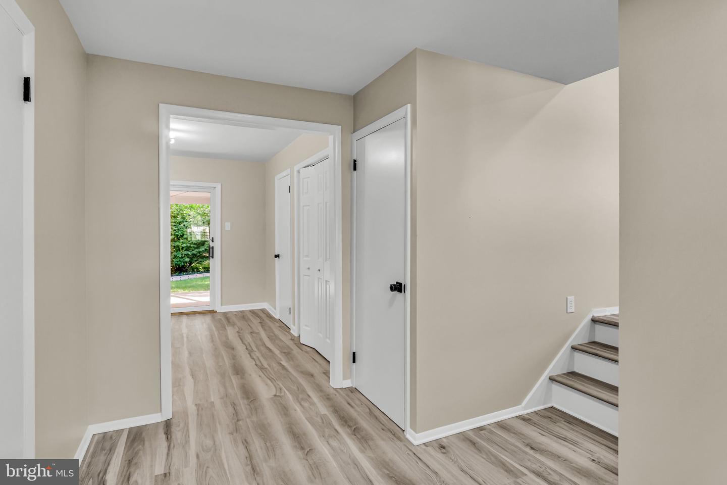 6054 Edward Dr Property Photo 2