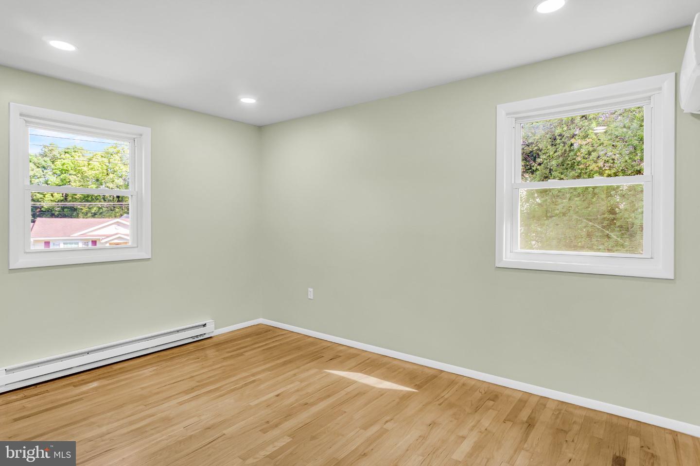 6054 Edward Dr Property Photo 13