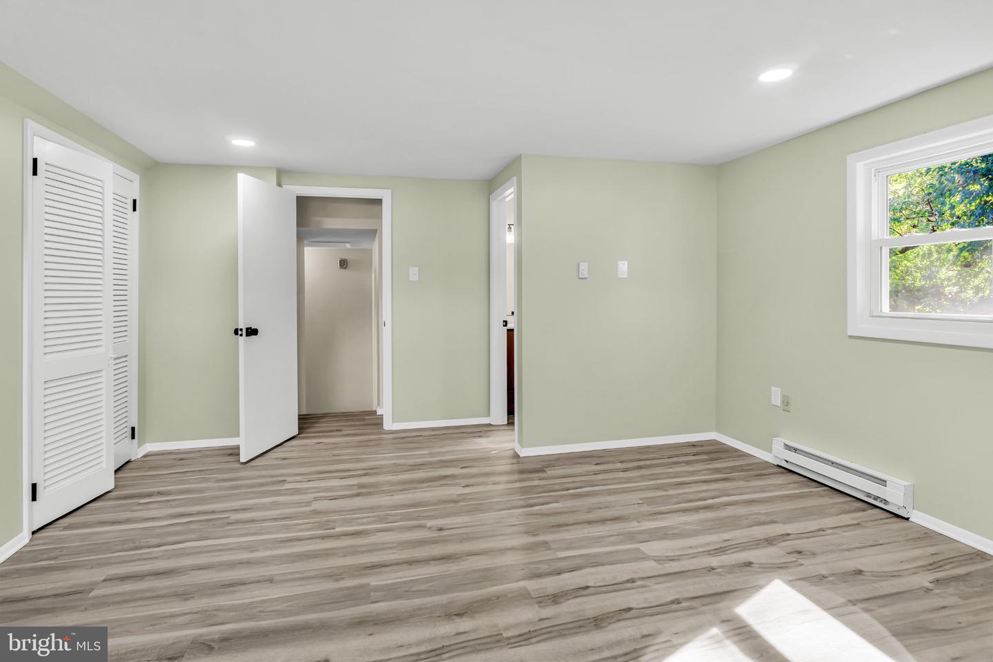 6054 Edward Dr Property Photo 18