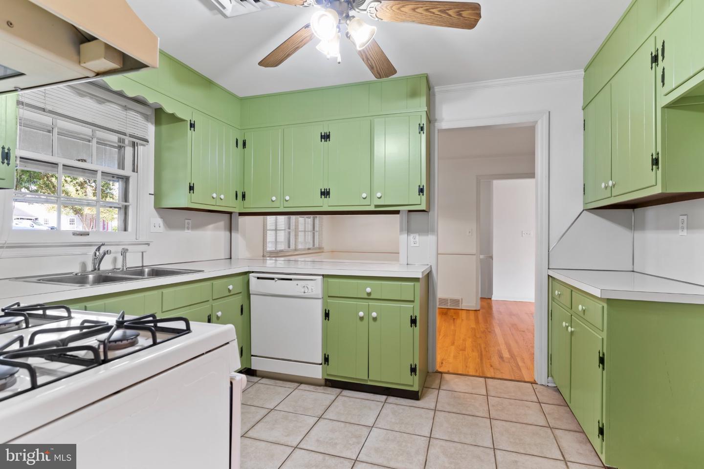 811 Mandy Ln Property Photo 15