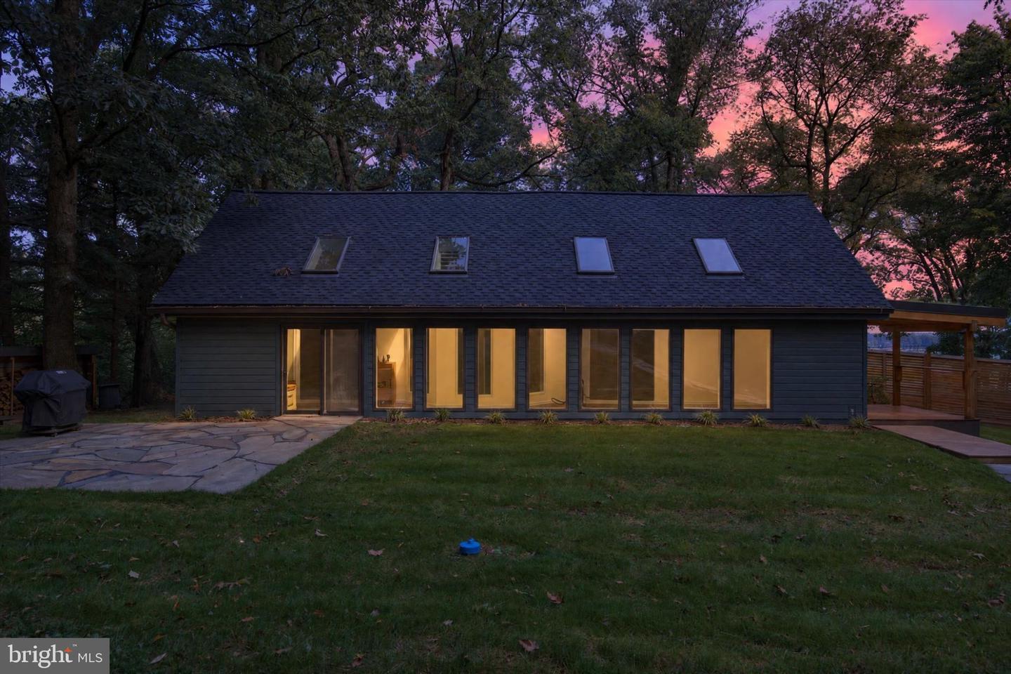 1061 York Rd Property Photo 34