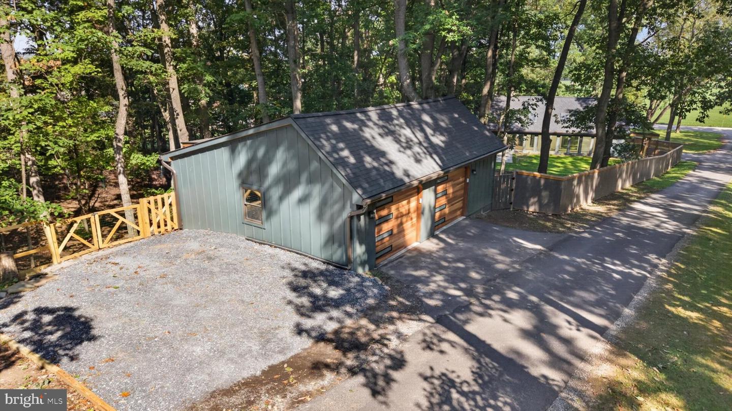 1061 York Rd Property Photo 46