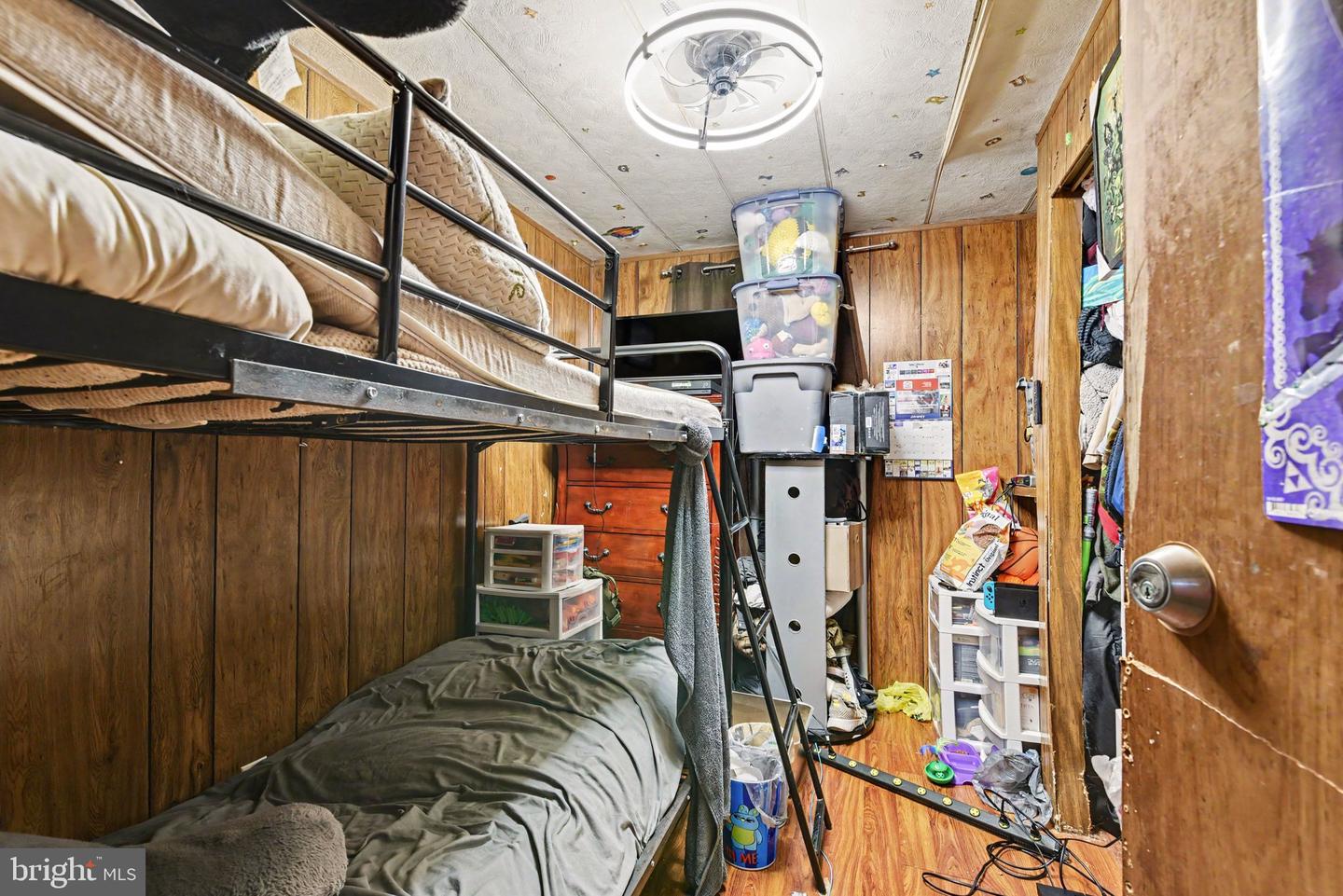 PACB2059012 Property Photo 9