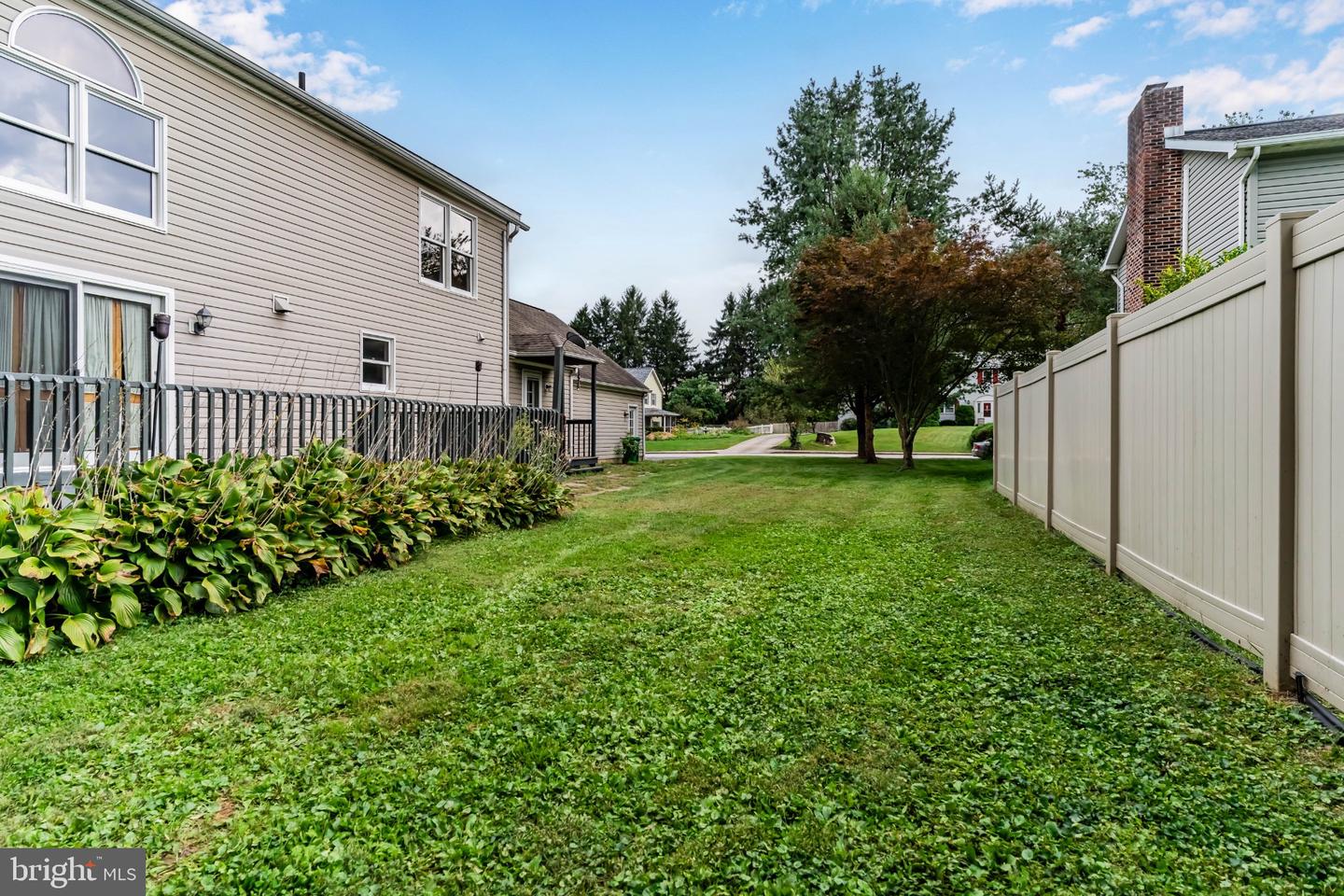 720 Sutton Dr Property Photo 4