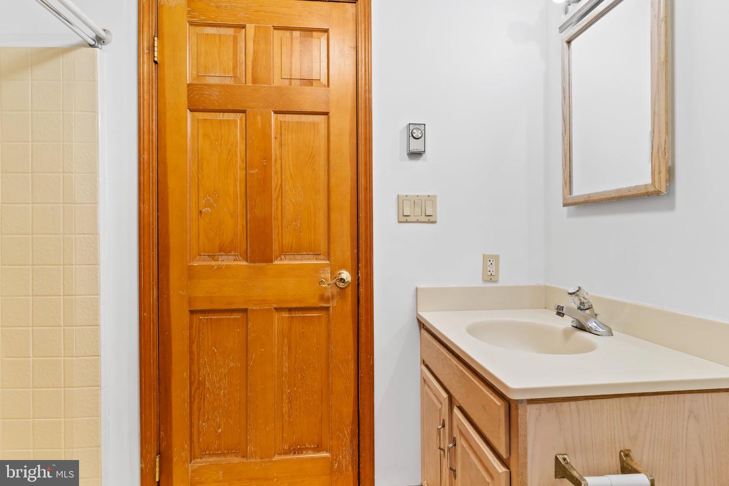 720 Sutton Dr Property Photo 15