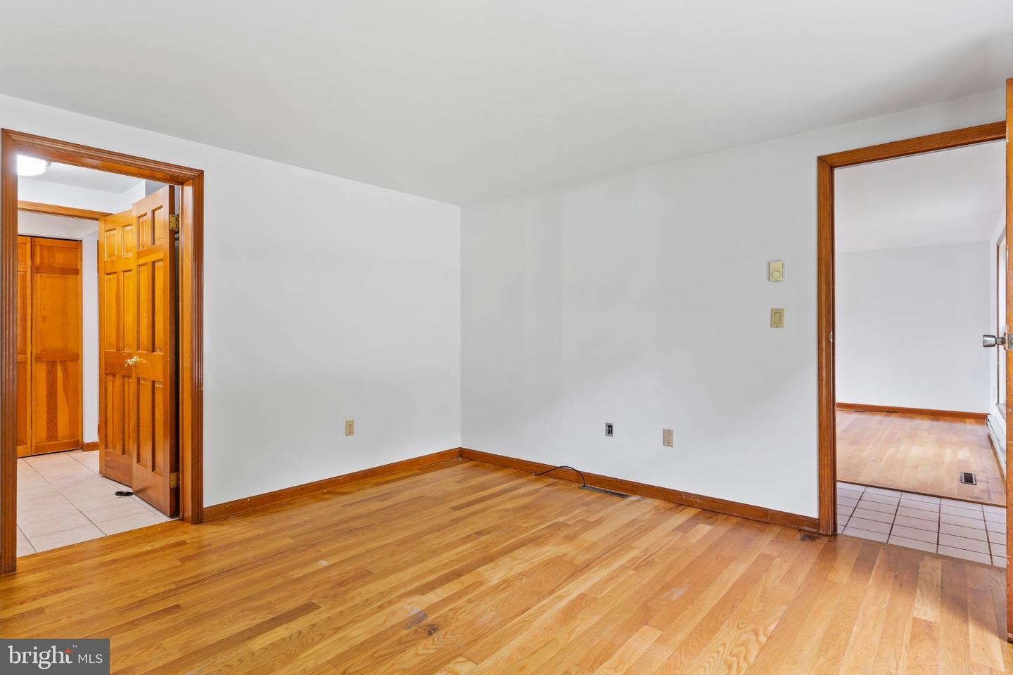 720 Sutton Dr Property Photo 33