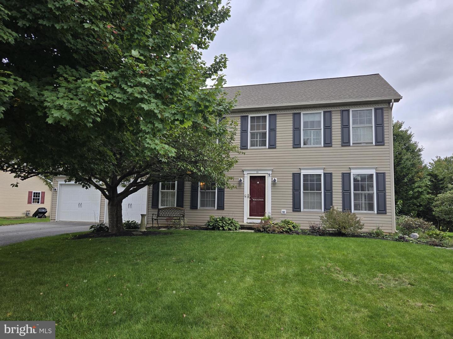 25 W Eppley Dr Property Photo 1