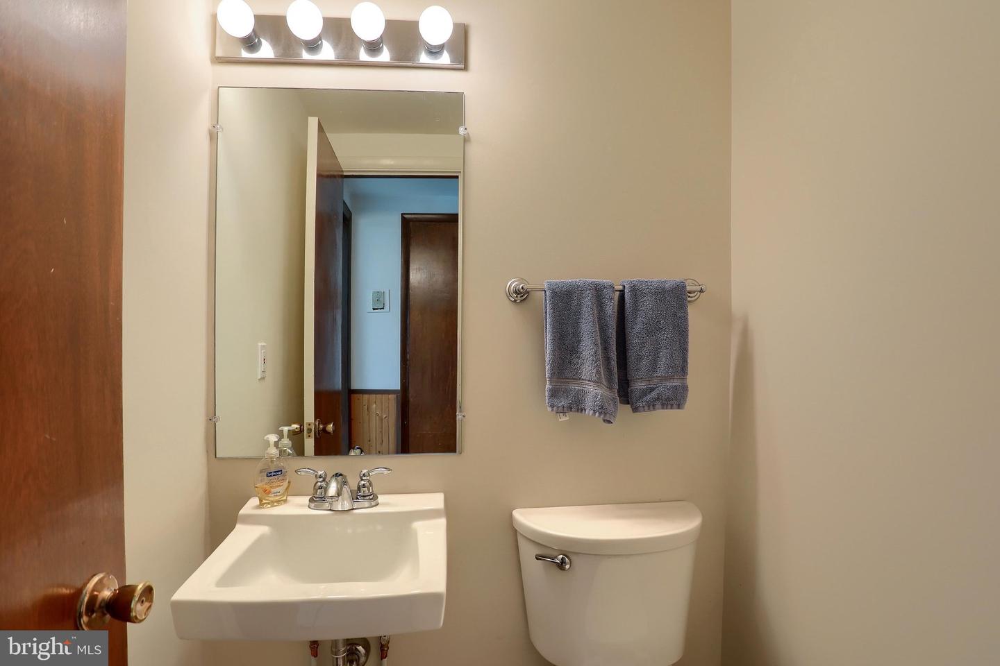 1912 Esther Dr Property Photo 22
