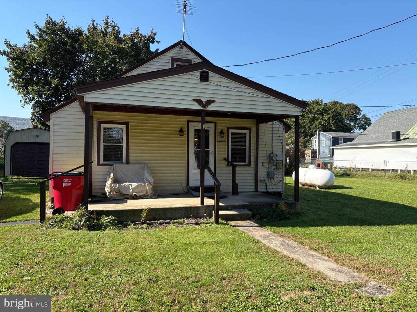 18 FAIRFIELD ST Property Photo 1