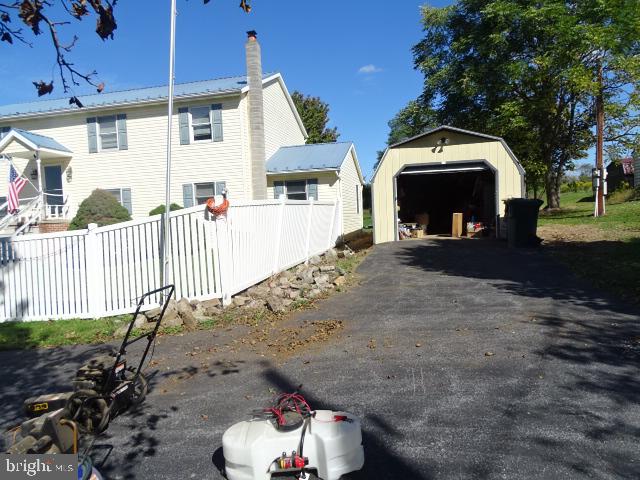 1541 Mcclures Gap Rd Property Photo 3