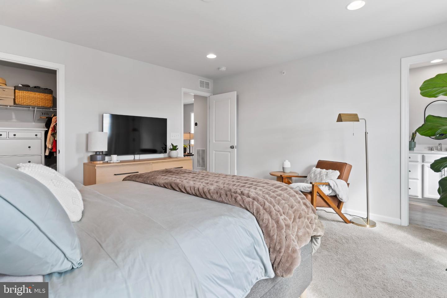 3230 Parade St Property Photo 27