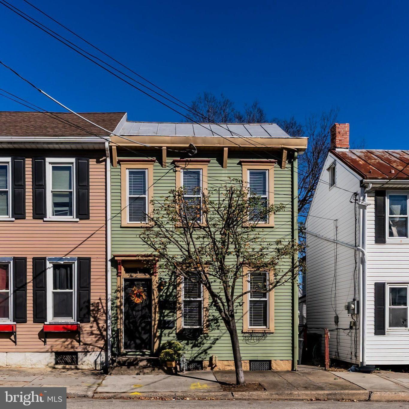143 E NORTH ST Property Photo 1