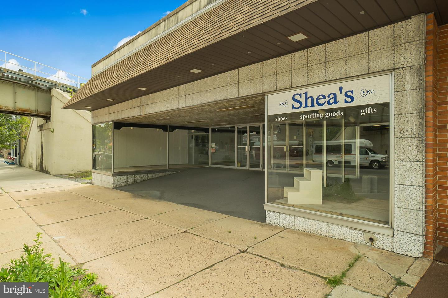 266-270 Delaware Ave Property Photo 4