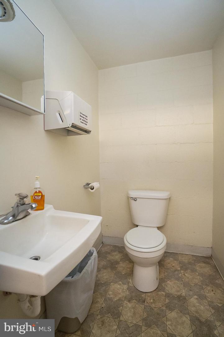 266-270 Delaware Ave Property Photo 16