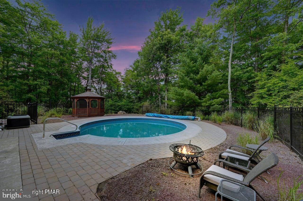 278 Wolf Hollow Rd Property Photo 6