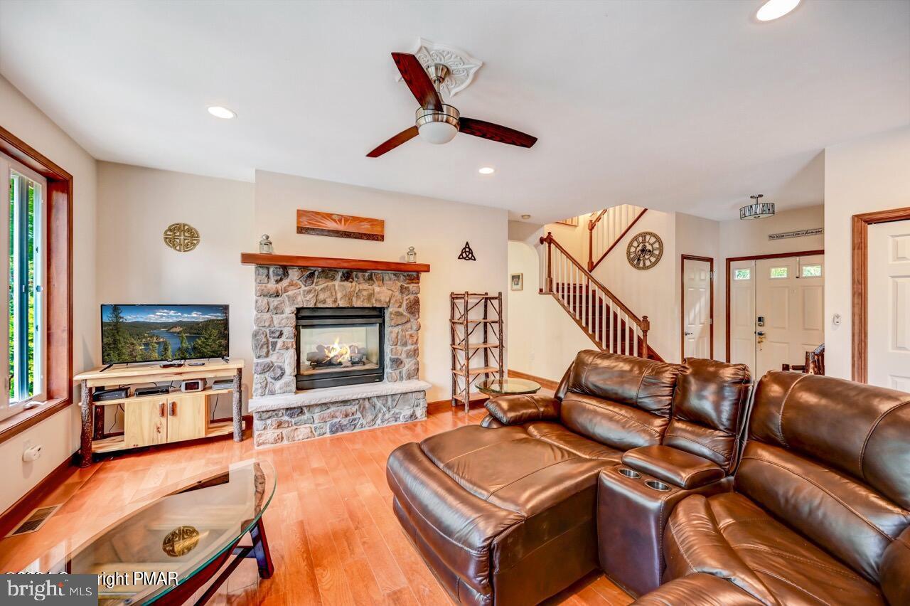 278 Wolf Hollow Rd Property Photo 16