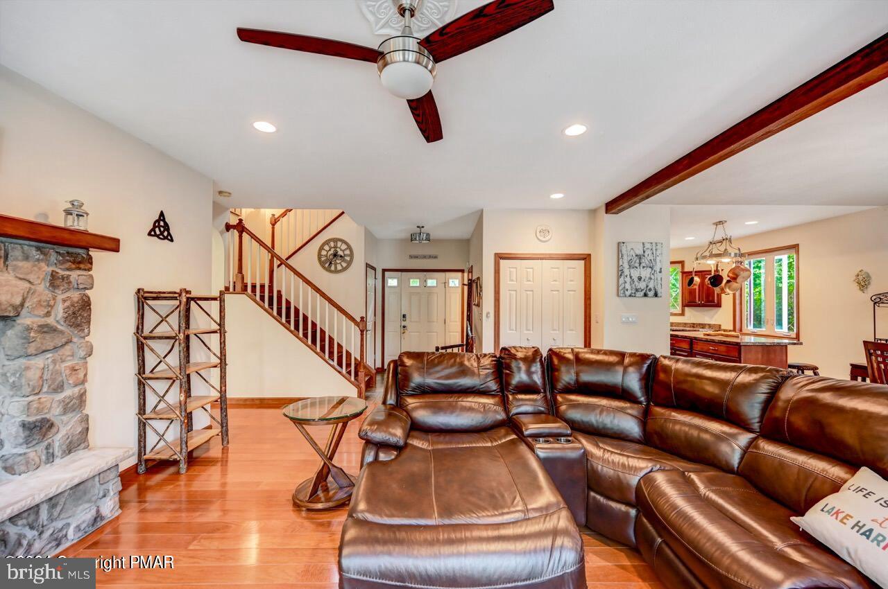 278 Wolf Hollow Rd Property Photo 18