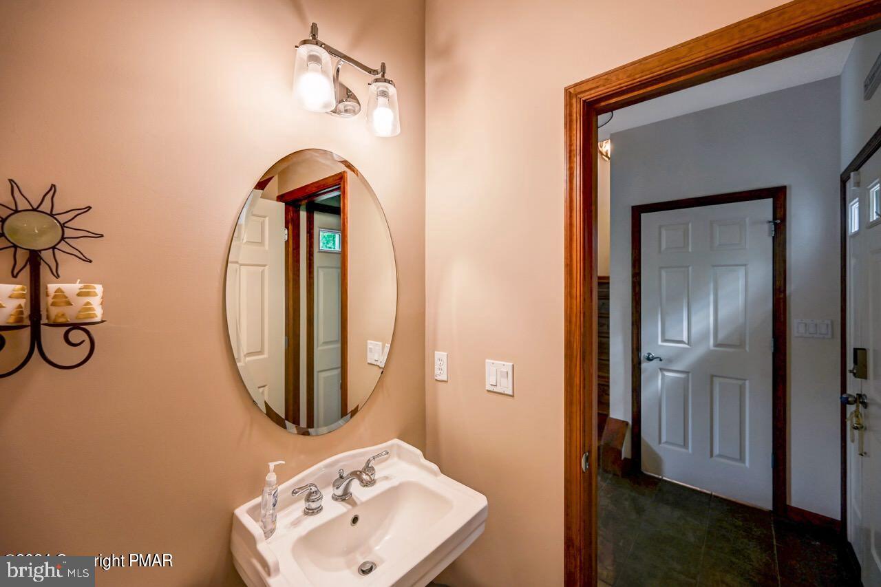 278 Wolf Hollow Rd Property Photo 42