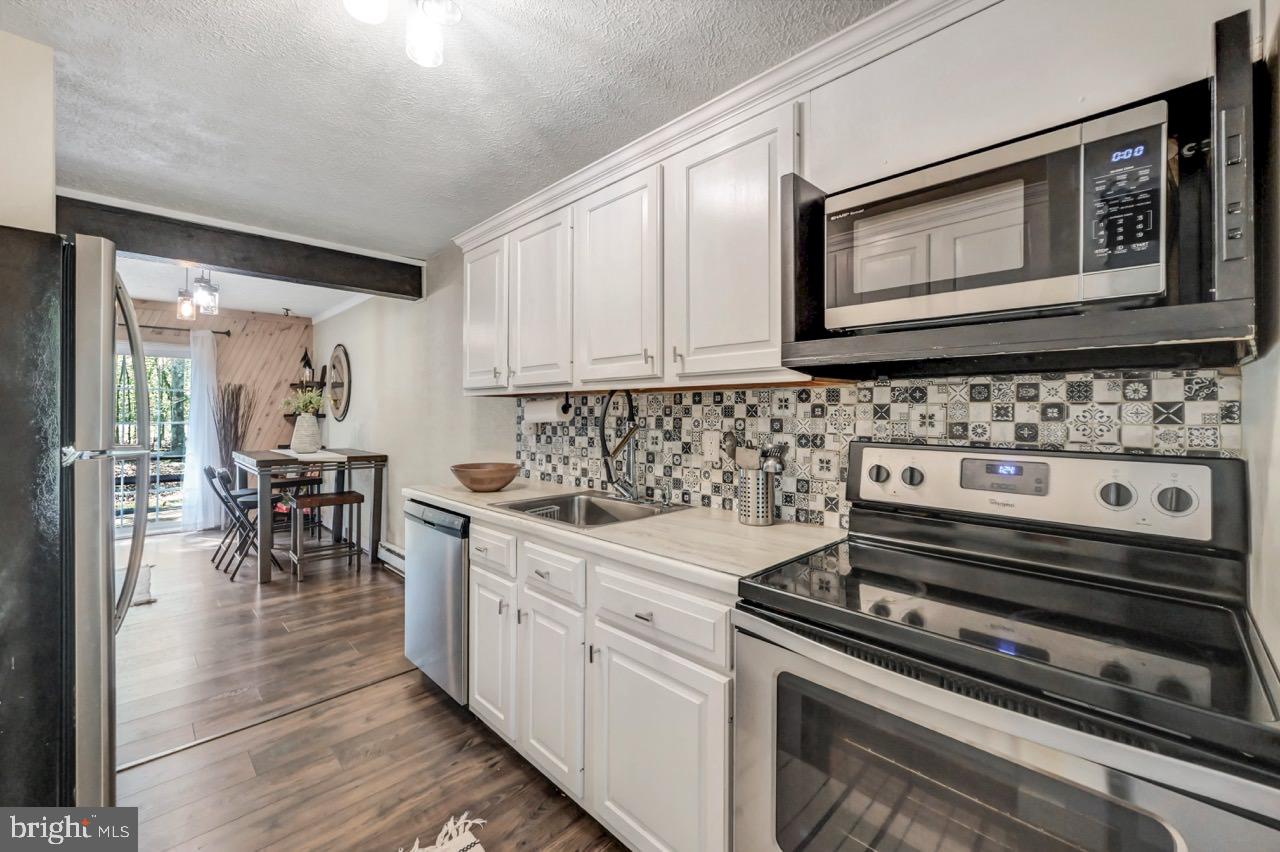 40 Alpine Property Photo 20