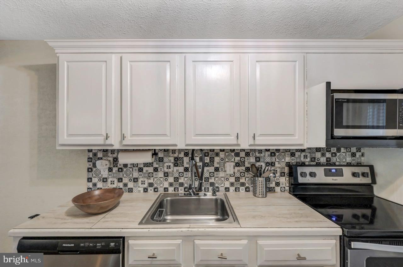 40 Alpine Property Photo 23