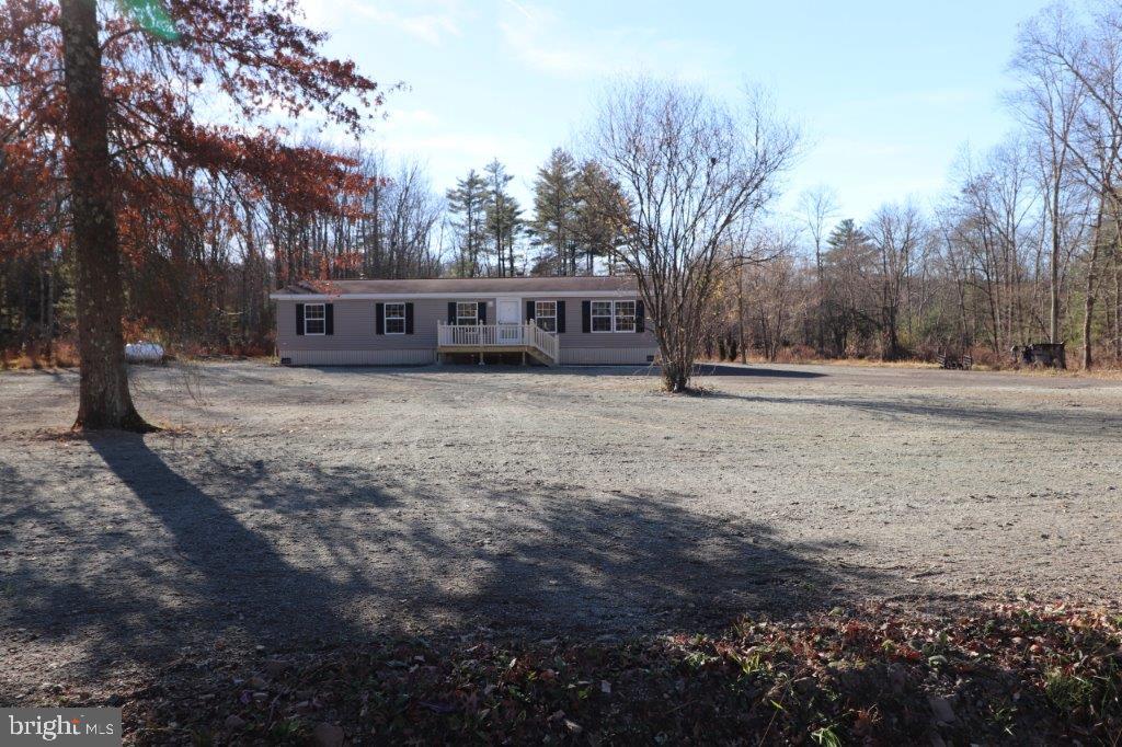 232 Lauchnor Rd Property Photo 1