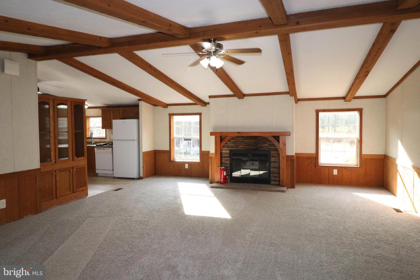 232 Lauchnor Rd Property Photo 6