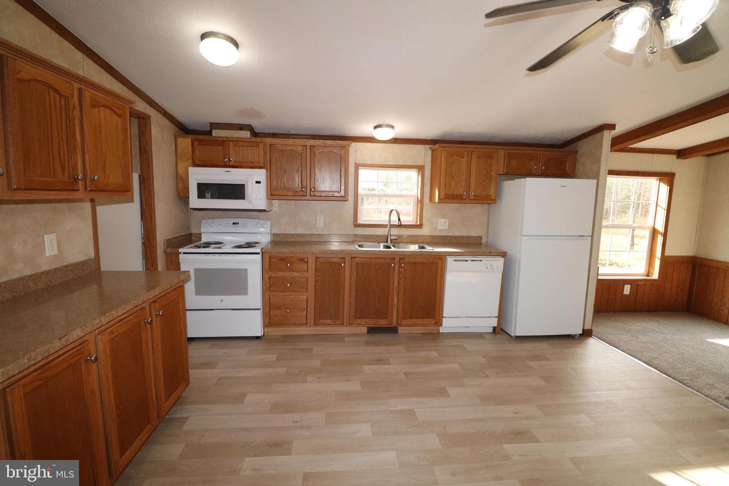 232 Lauchnor Rd Property Photo 10