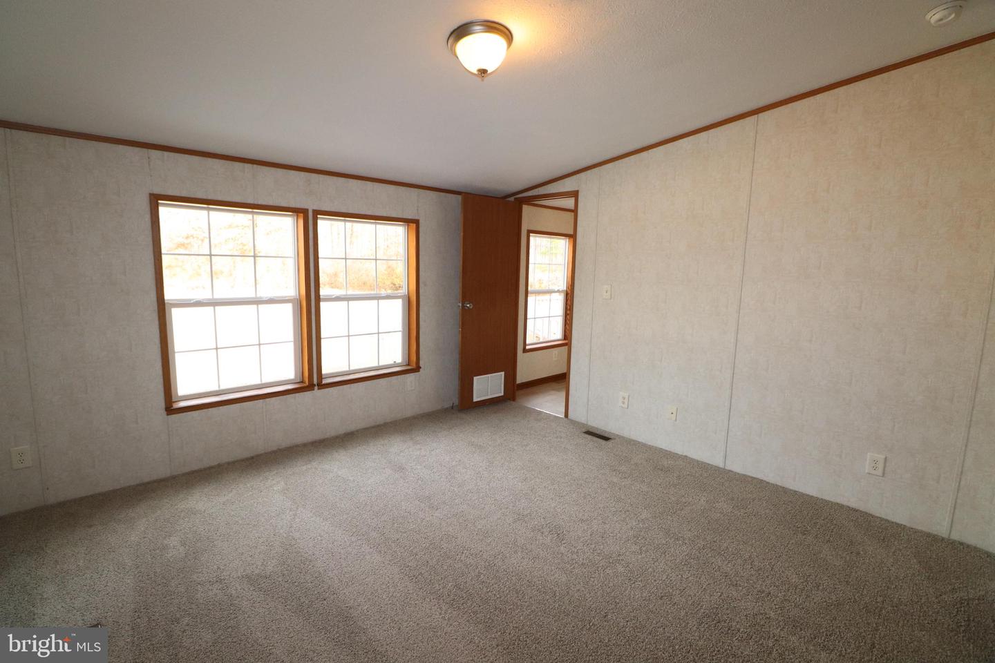 232 Lauchnor Rd Property Photo 16