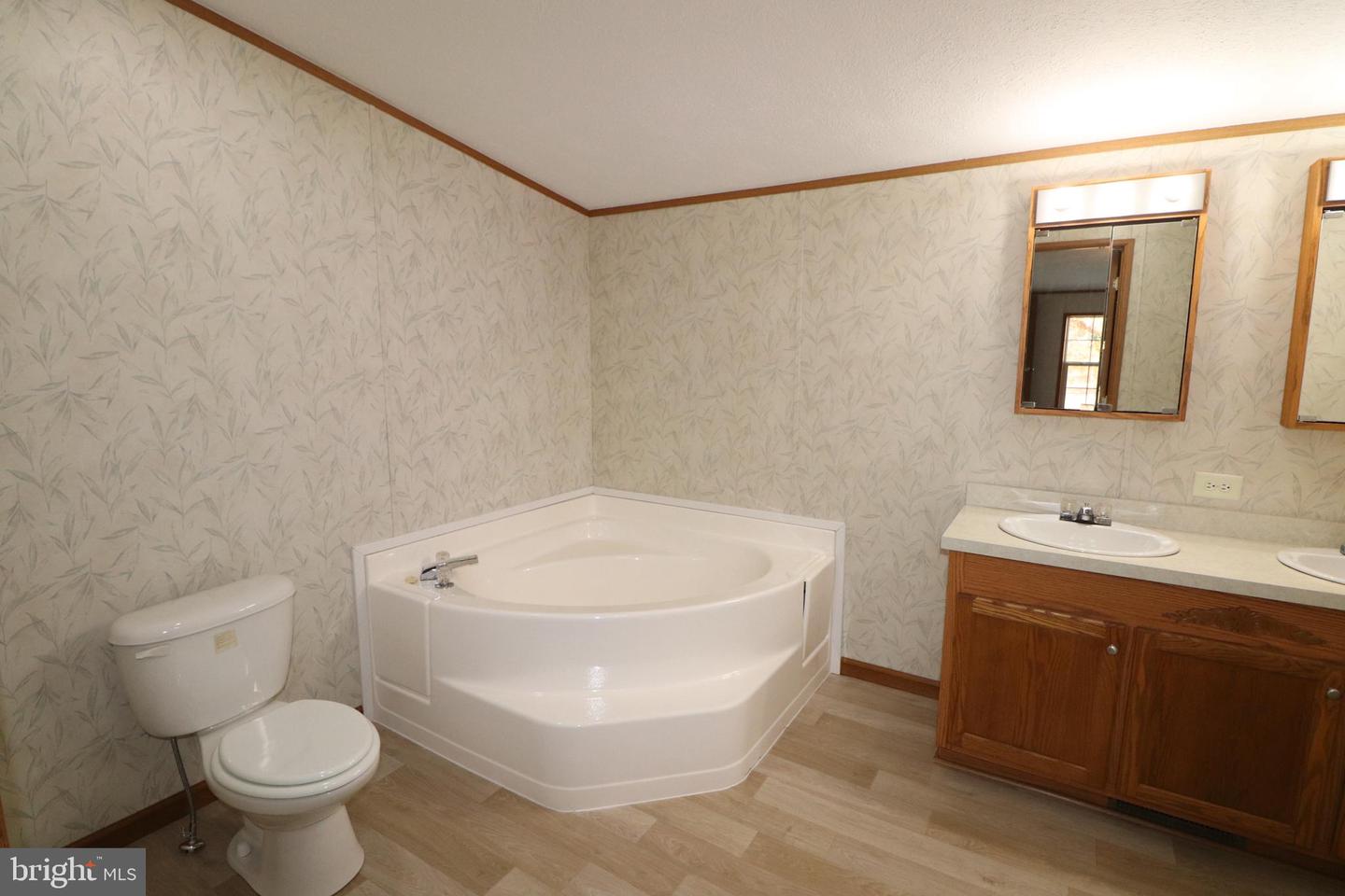 232 Lauchnor Rd Property Photo 20