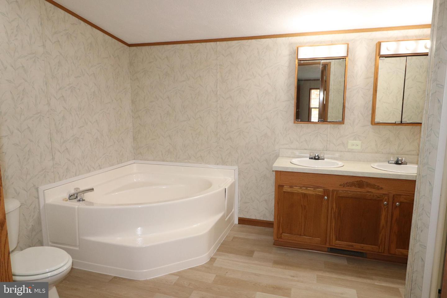 232 Lauchnor Rd Property Photo 21
