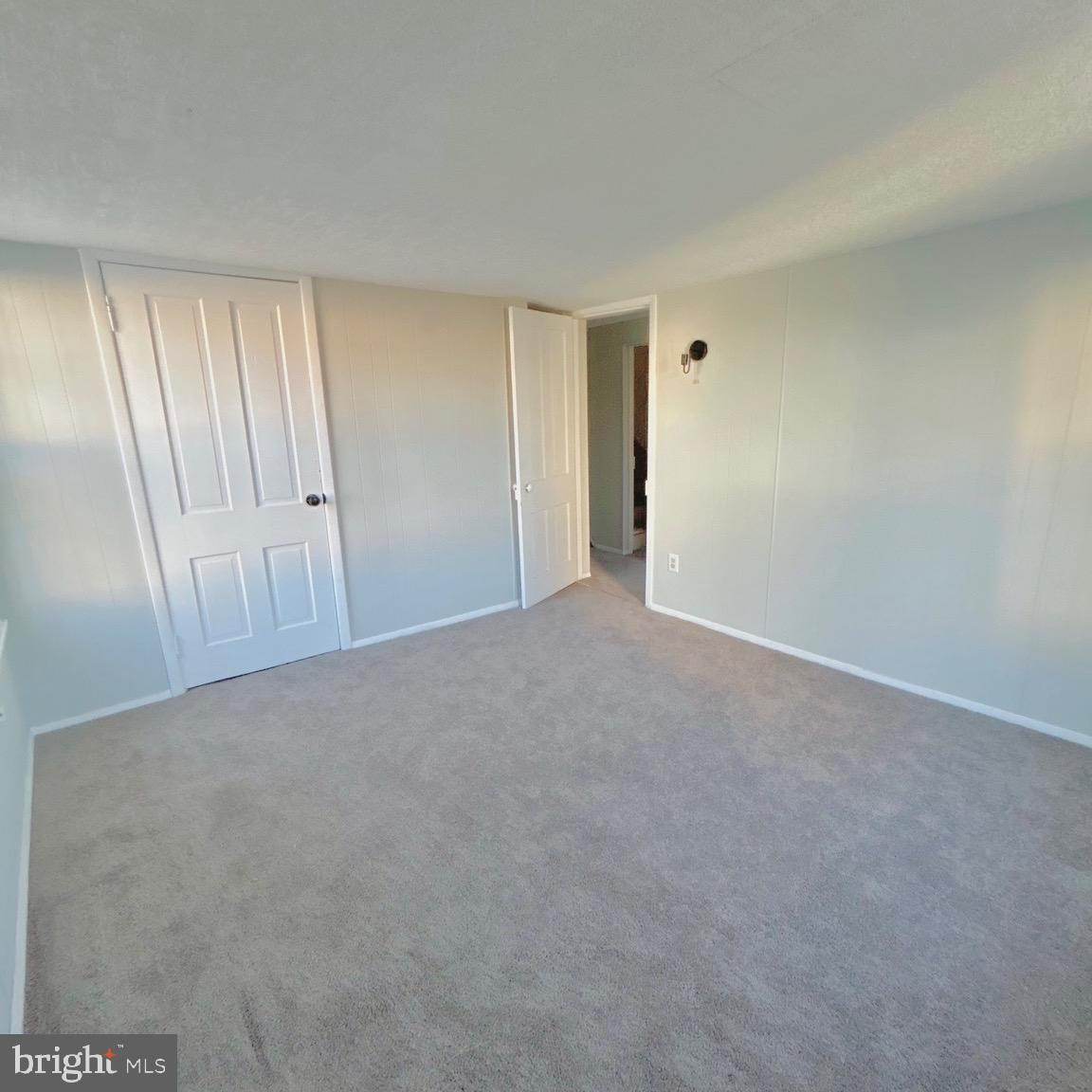 40 W Ridge St Property Photo 10
