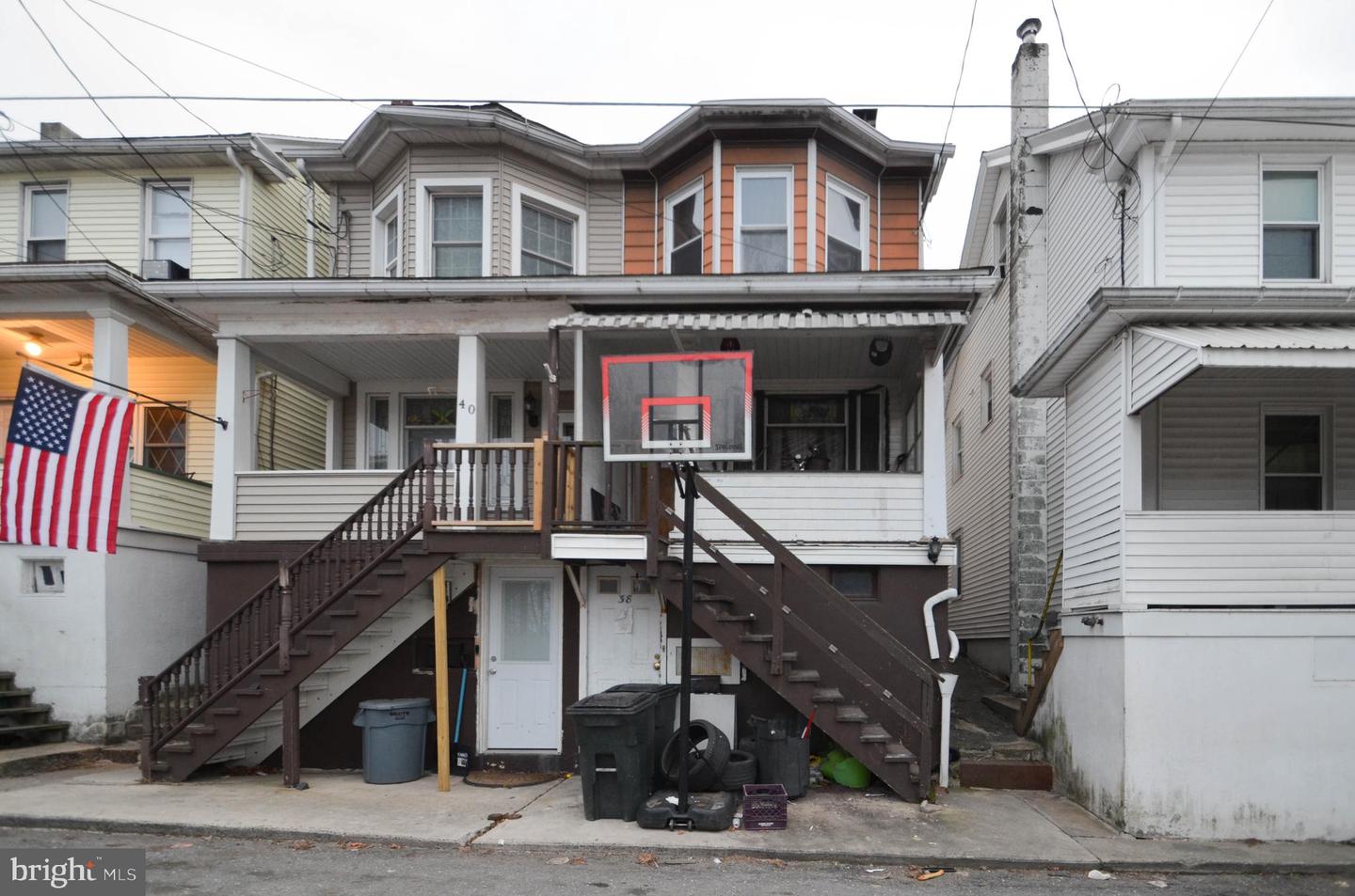 38 E Water St Property Photo