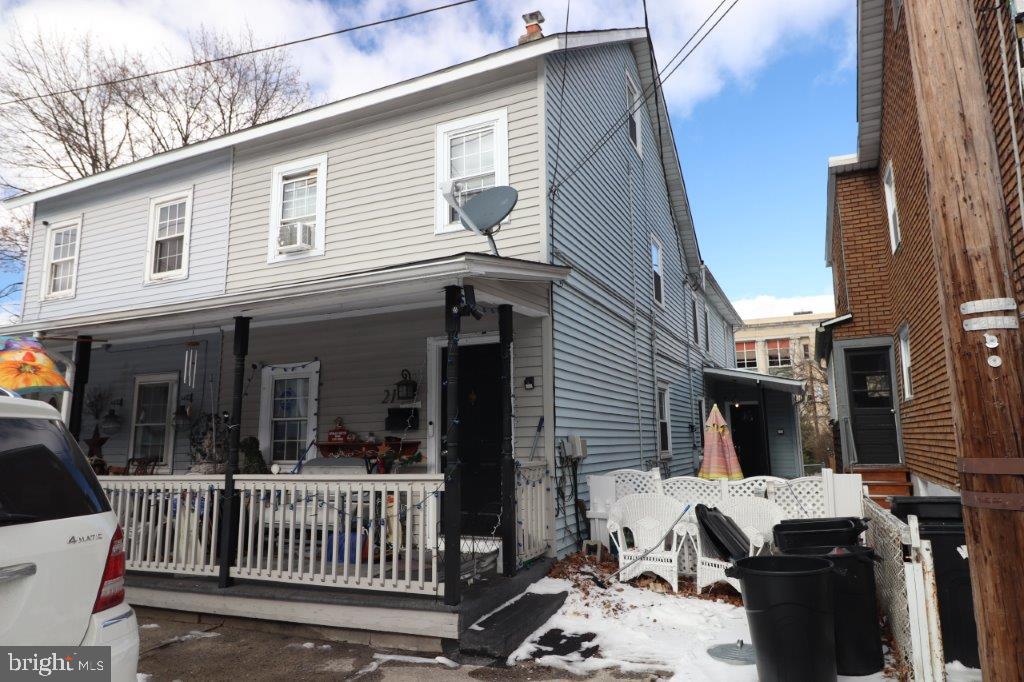 21 E Kline Ave Property Photo