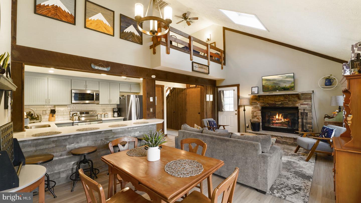 63 Ruffed Grouse Court Property Photo 8