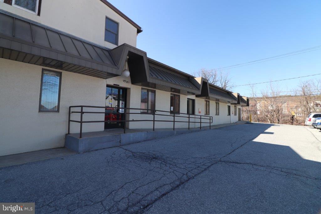 185 Delaware Ave #rear Property Photo 1