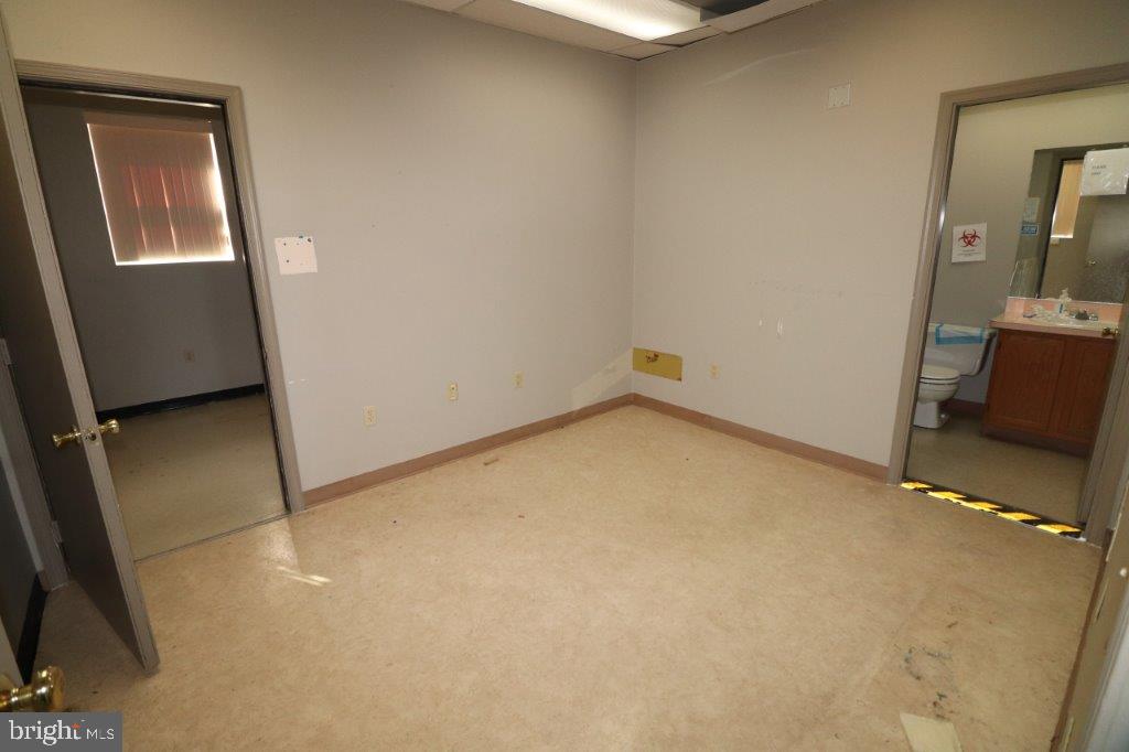 185 Delaware Ave #rear Property Photo 19