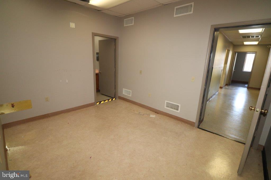 185 Delaware Ave #rear Property Photo 20