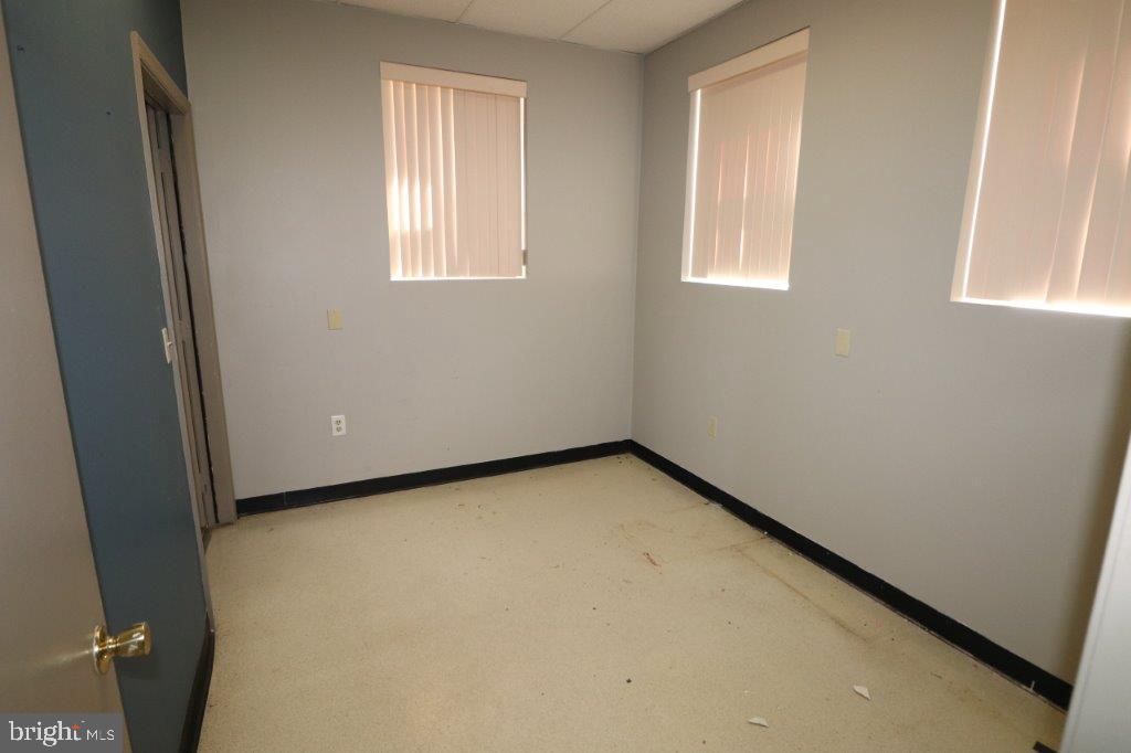185 Delaware Ave #rear Property Photo 24