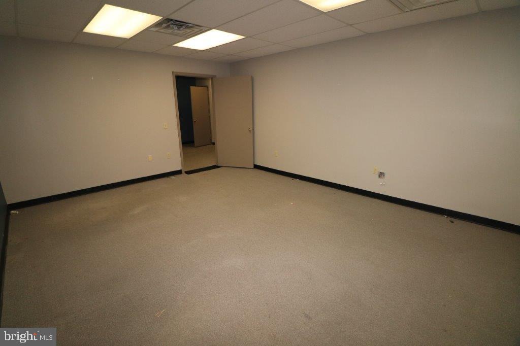 185 Delaware Ave #rear Property Photo 28