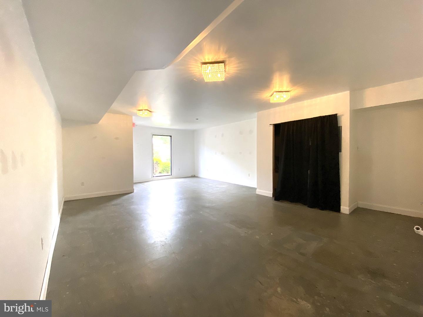 450 Interchange Rd Property Photo 5