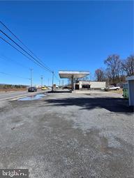 2381-2385-2381 Blakeslee Blvd Dr E Property Photo 4