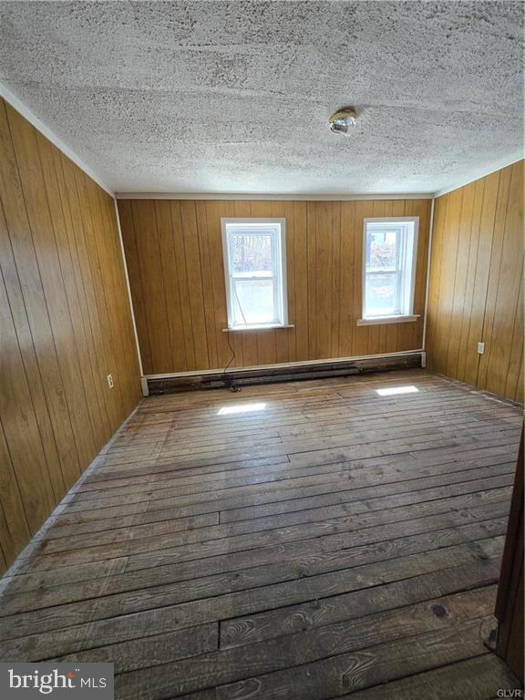 2381-2385-2381 Blakeslee Blvd Dr E Property Photo 15