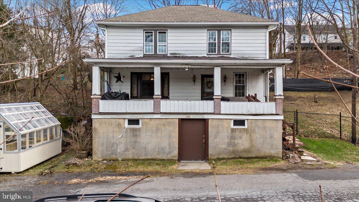100 E Front St Property Photo 1
