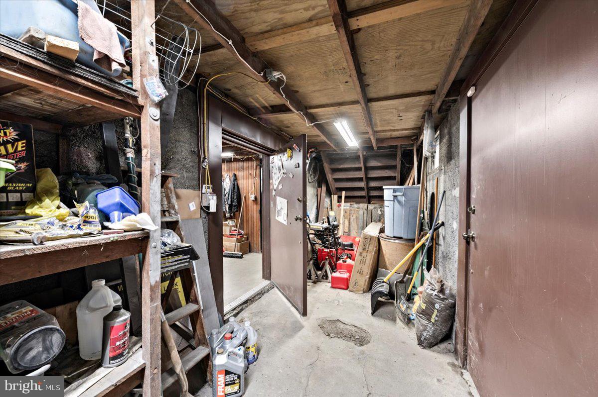 100 E Front St Property Photo 32